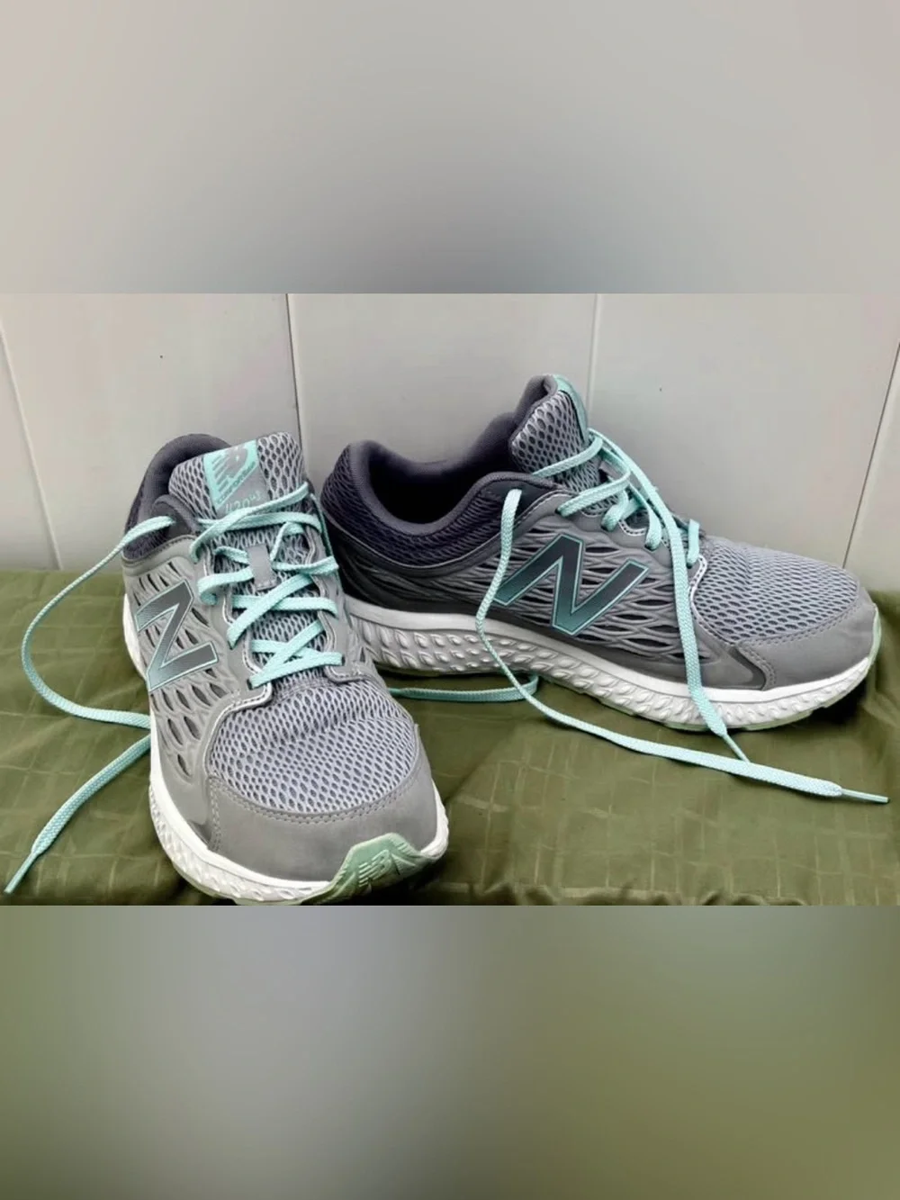 New Balance 420v3 sneakers grey/mint green size 10